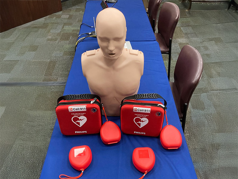 Teaching Heimlich Maneuver